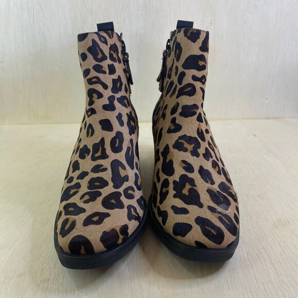 Cole Haan Womens Kimberly Water Resistant Leopard Heel Ankle Bootie Shoes 7.5B - Picture 5 of 15